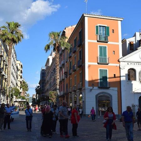 Corallo Rooms Salerno Bagian luar foto