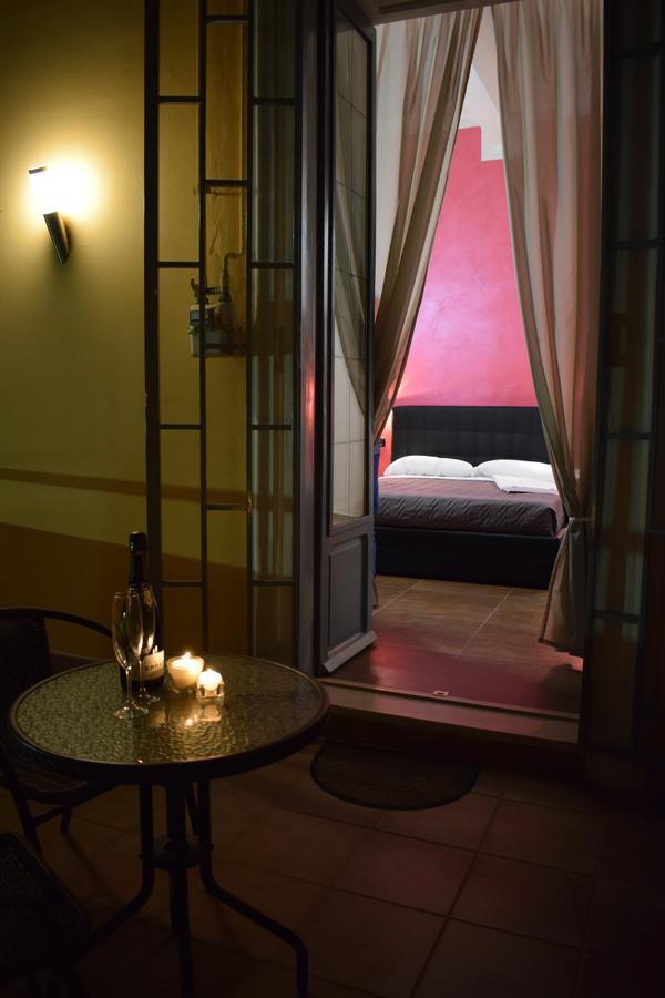 Corallo Rooms Salerno Bagian luar foto
